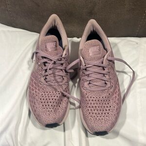 Like new Nike Zoom Pegasus 35 sz 8 pink/mauve